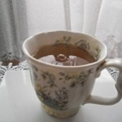 こんにちは
健康にいいお茶を朝からいただきました　美味しかったです